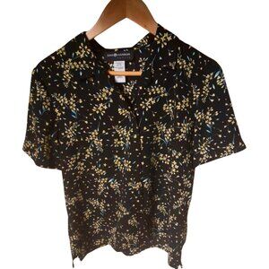 Women's 10P Sag Harbor Yellow Flower Button Down Shirt